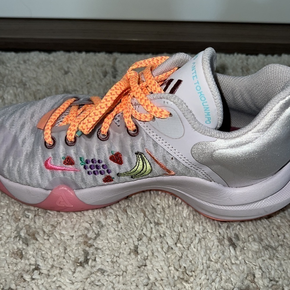Nike Giannis Immortality EP Force Field Super Smoothie Size 3.5 kids - Picture 6 of 10